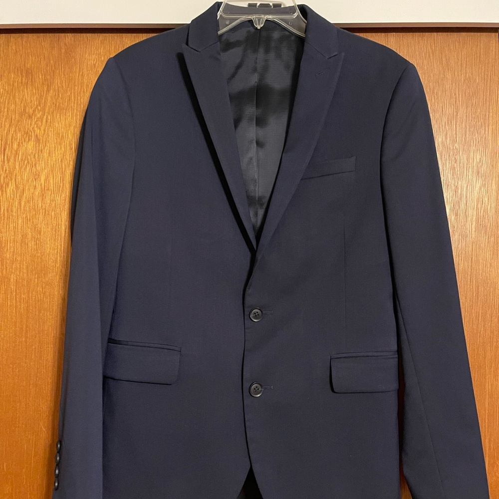 J. Ferrar Navy Suit - Flat Front Pants 32x30 & Slim Fit Jacket 38 SH